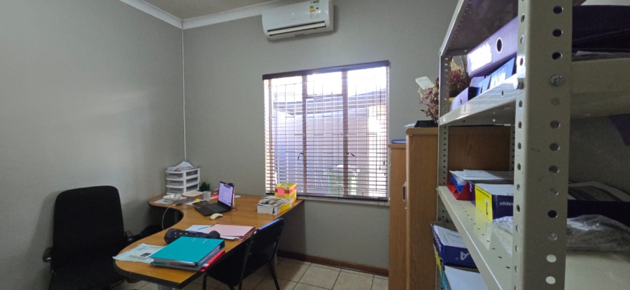 4 Bedroom Property for Sale in Bodorp North West